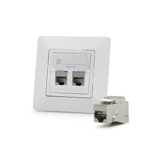 Keline LVL fali aljzat, Kateg&oacute;ria 6A, 2xRJ45/s, csatlakoz&oacute;val, egyenes bemenet